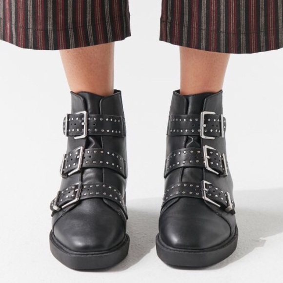 Urban Outfitters Zoe triple black strappy boots - Picture 2 of 4